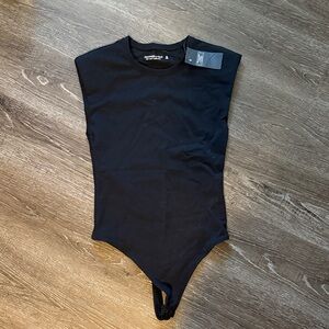NWT Abercrombie & Fitch Black Padded Shoulders Bodysuit